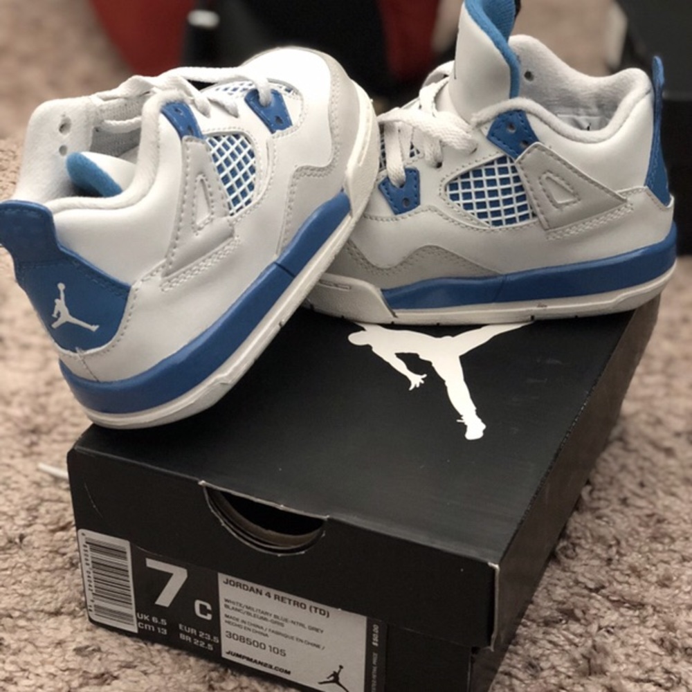 Kids Jordan Retro 4